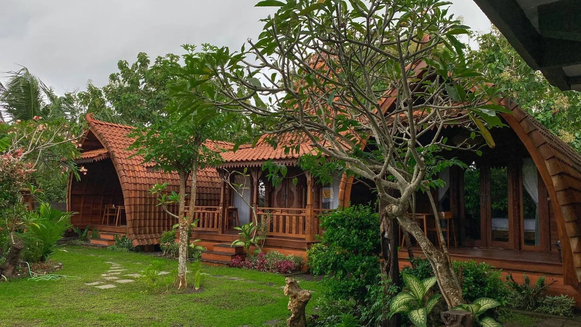 Hotel Surgawi Asmara Ungasan Penzion